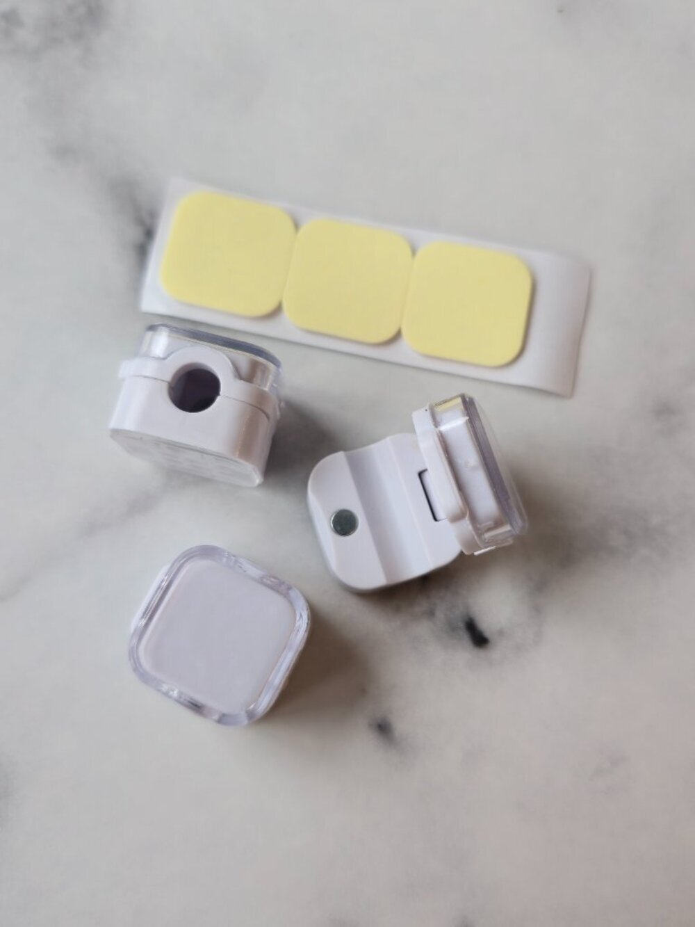 3PCS Magnetic Cable Organizer Clips w/ Double-Sided Tape | USB-C iPhone Desk Hol - Picture 5 of 7